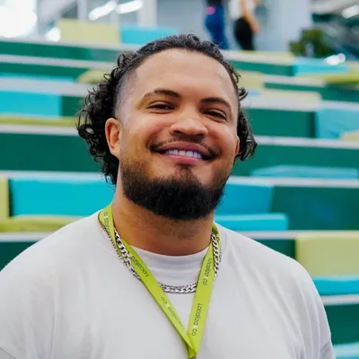 embaixador gabriel fernando